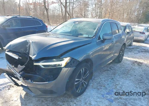 2018 Volvo Xc60 T6 Momentum z USA, uszkodzony, nr VIN YV4A22RK2J1022010